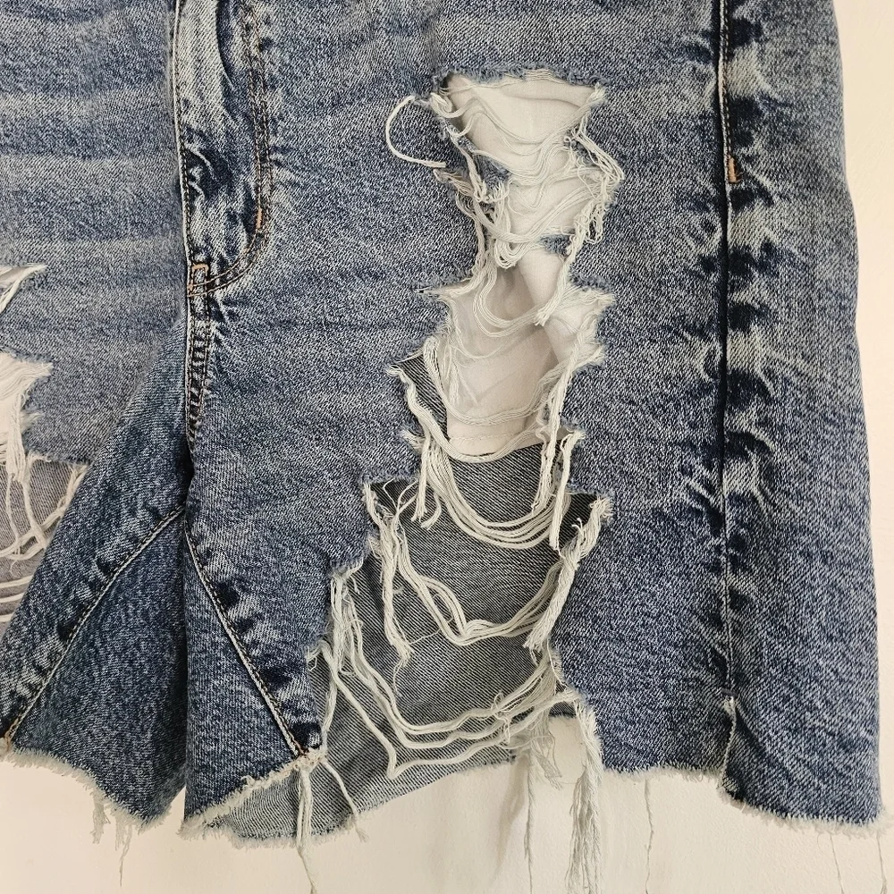 American Eagle Highest Rise Ripped Baggy Shorts